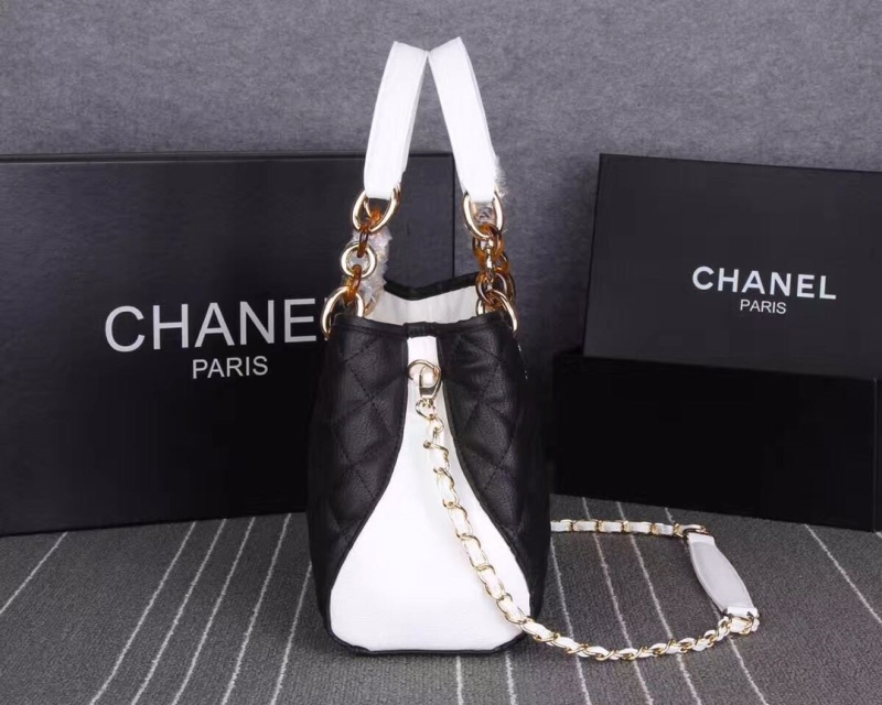 Ch**el shopping bags